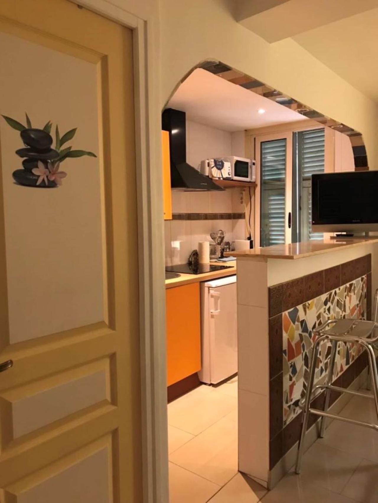 Summer Beach Studio, 4 Persons, Mobile Ac, Old Town Nicea Zewnętrze zdjęcie